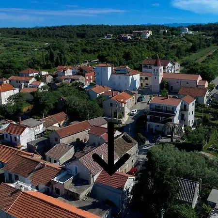 Apartments Marija, Authentic Stone House, 3 Minutes From The Beach Задар