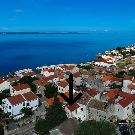 Апартаменты Apartments Marija, Authentic Stone House, 3 Minutes From The Beach Задар